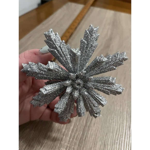 Multi Dimensional Silver Glitter Snowflake Christmas Tree Hanging Ornament - Picture 6 of 6